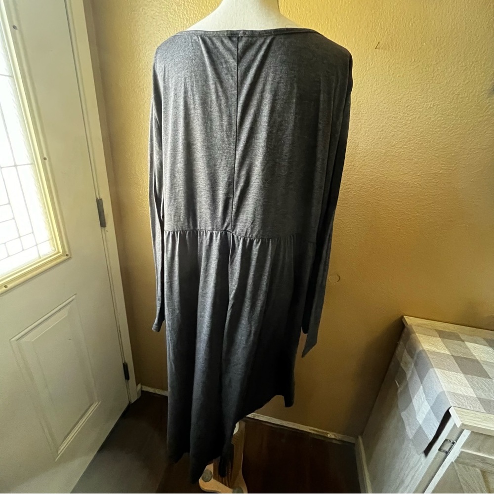Woman’s Plus Size Longsleeve Dark Gray High Low D… - image 4